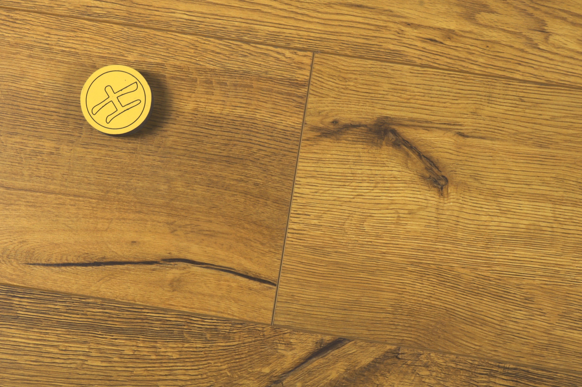 Robust Wood "Fortis"  